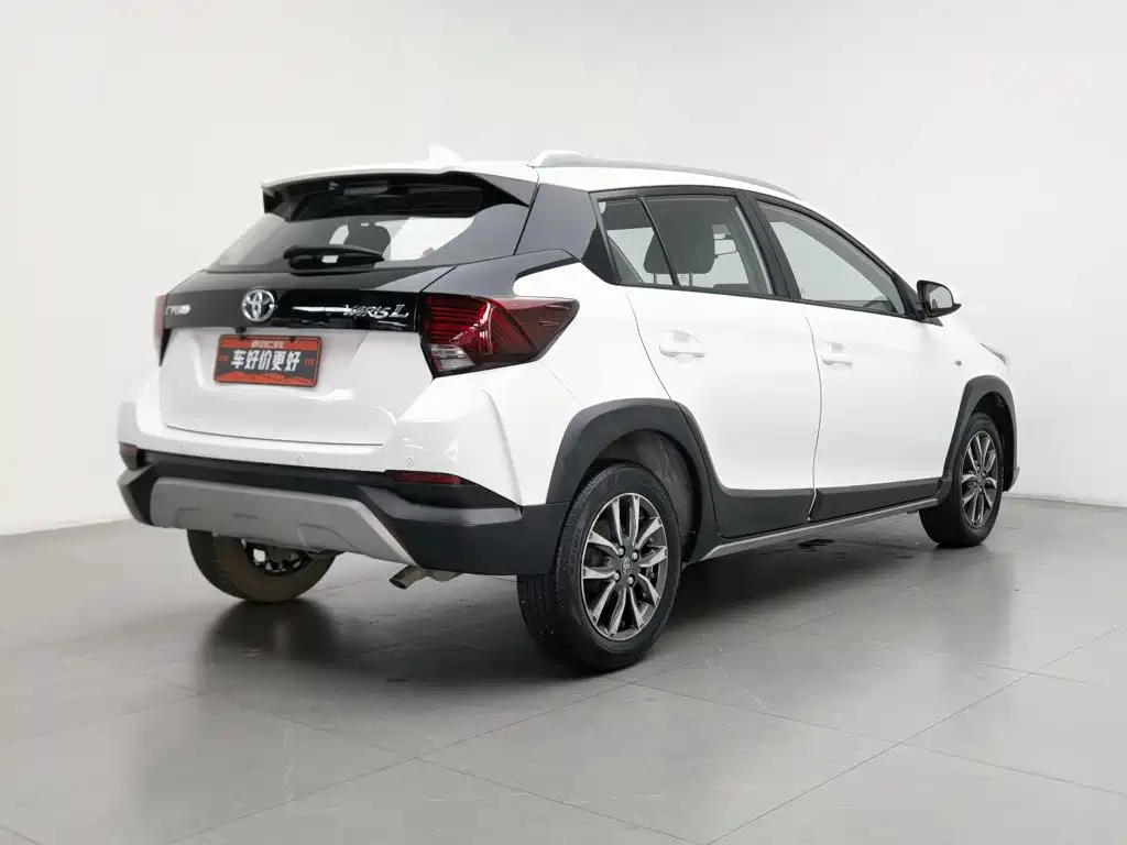 Toyota Yaris L 2020