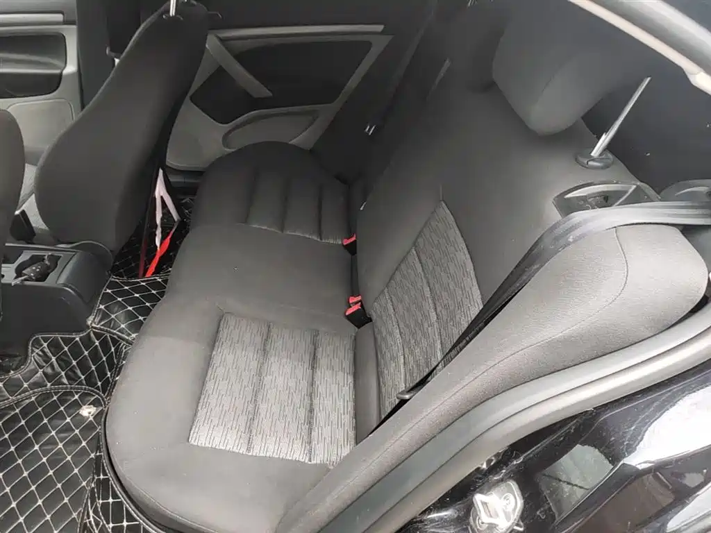 Skoda Octavia 2015 — фото 17