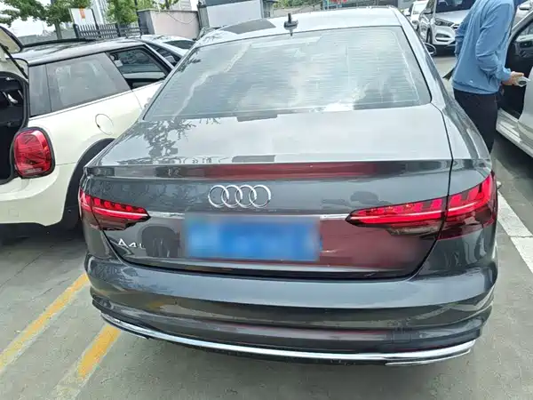 Audi A4L 2020