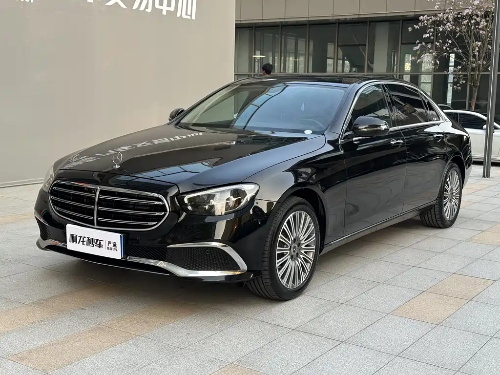Mercedes-Benz E-Class 2023 — фото 3