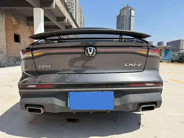 Changan UNI-V 2024