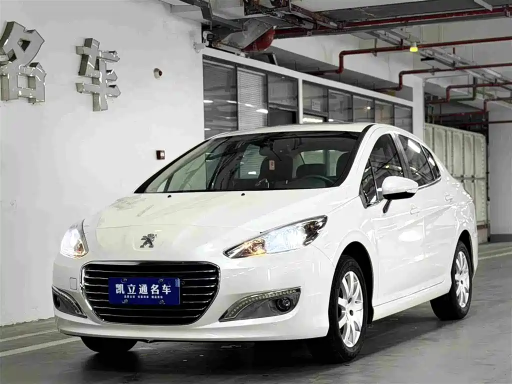 Peugeot 308 2016 — фото 1