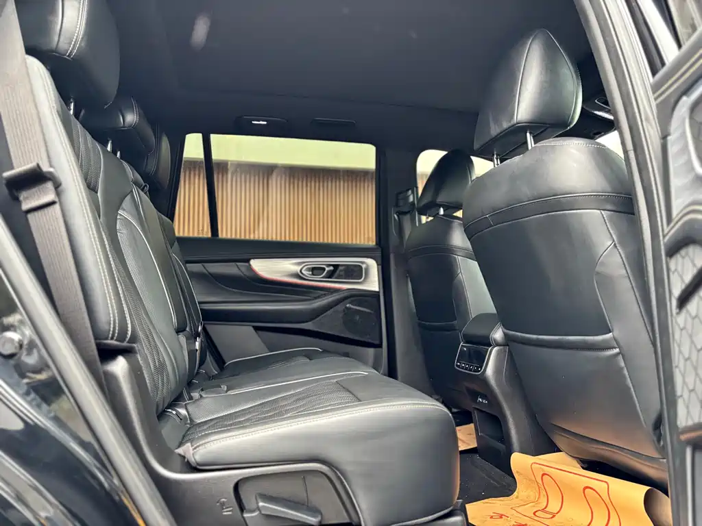 GAC Motor Trumpchi GS8 2022 — фото 20