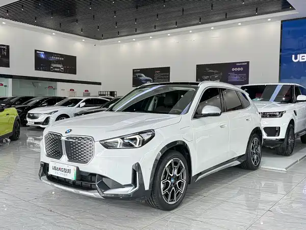 BMW iX1 2023
