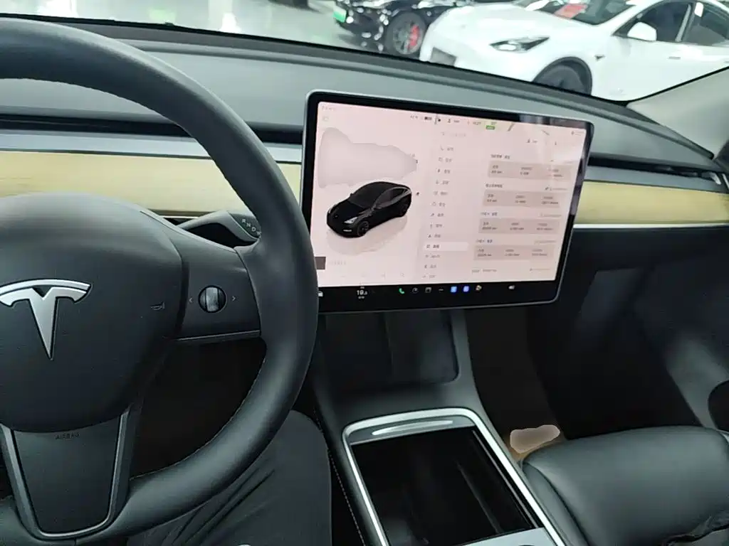 Tesla Model Y 2022 — фото 10