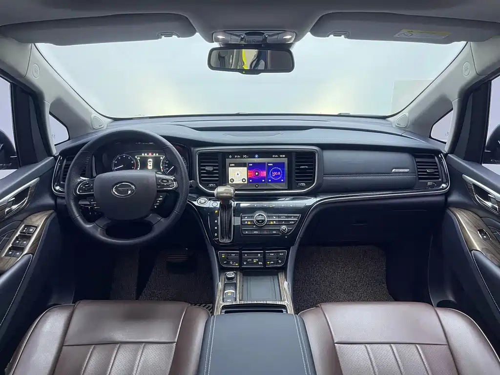 GAC Trumpchi M8 2020 — фото 17