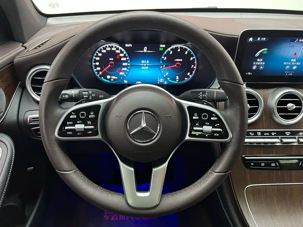 Mercedes-Benz GLC 2020 — фото 14