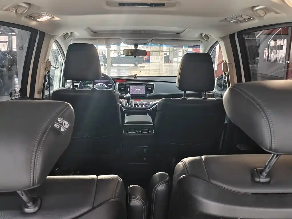 Honda Odyssey 2018 — фото 17