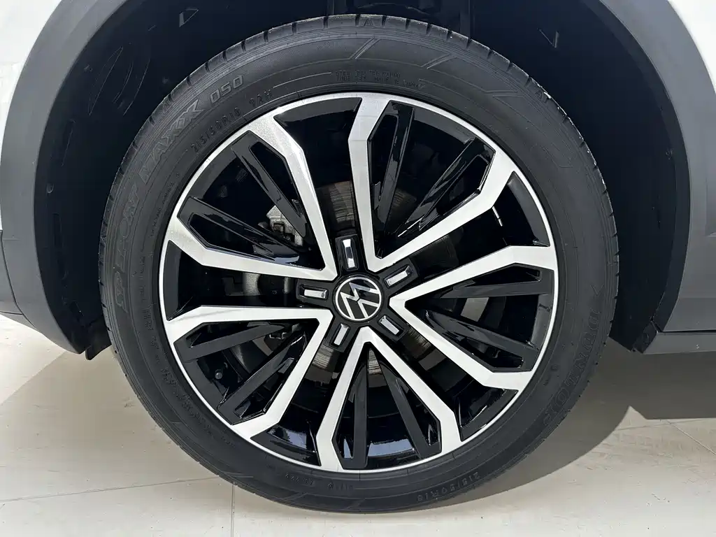 Volkswagen T-Roc 2023 — фото 22