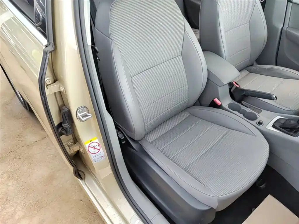 Skoda Octavia 2015 — фото 25
