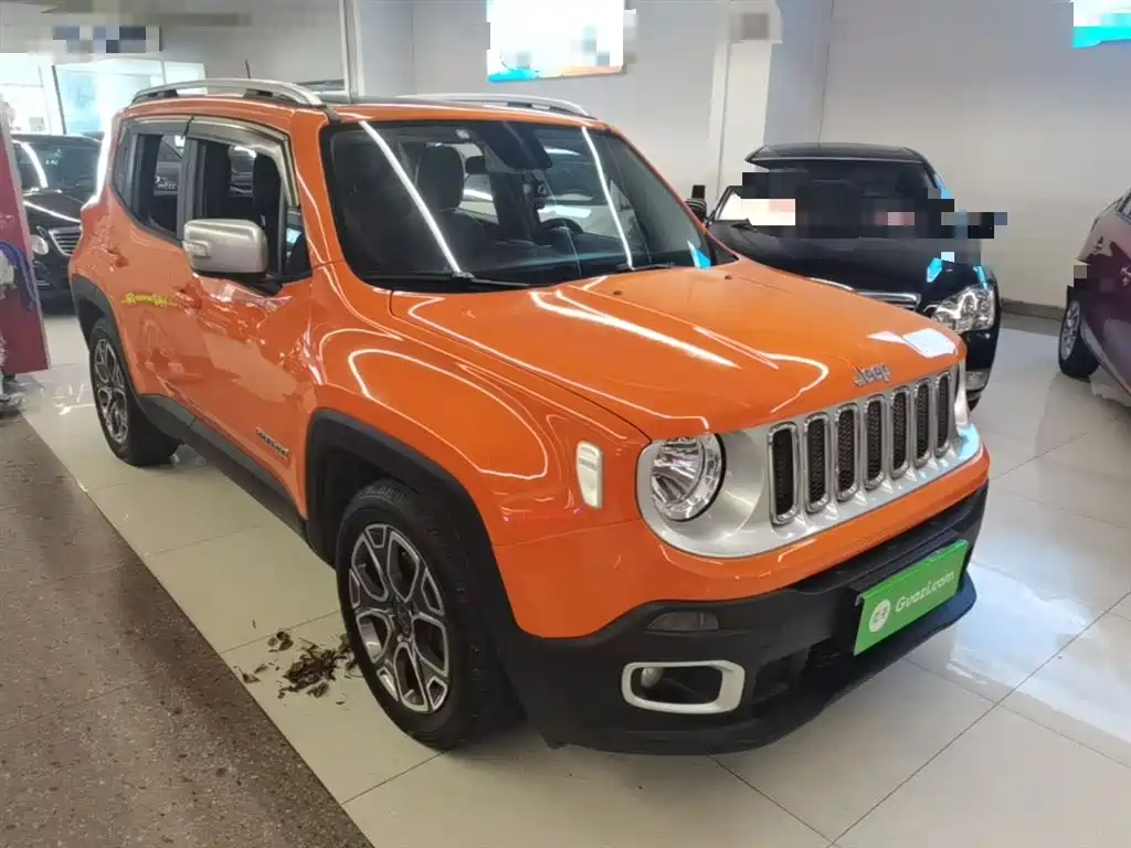 Jeep Renegade 2017 — фото 4
