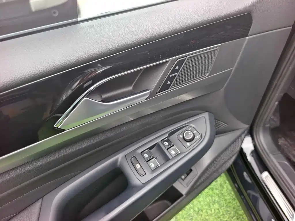 Volkswagen Passat 2024