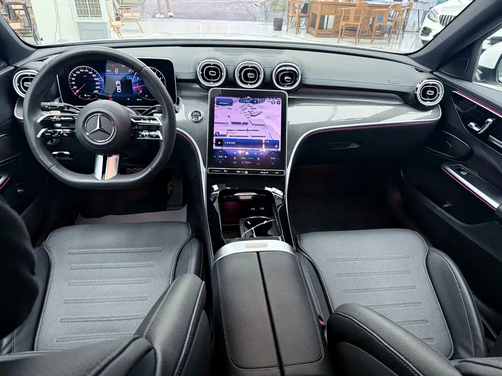 Mercedes-Benz C-Class 2023 — фото 9