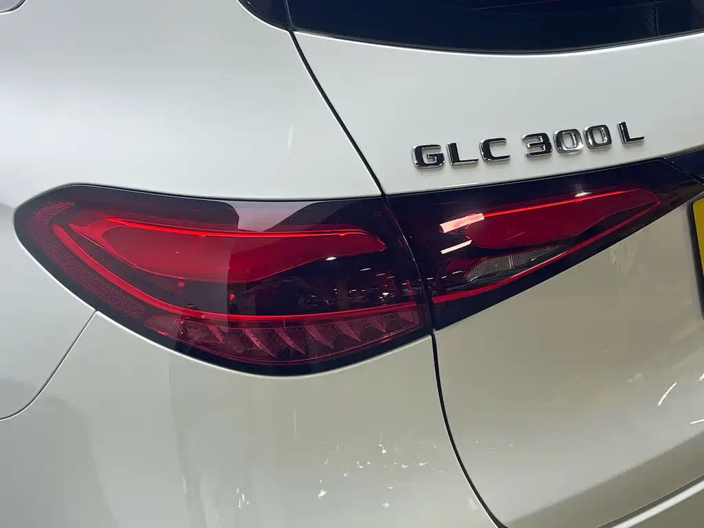 Mercedes-Benz GLC 2023 — фото 12