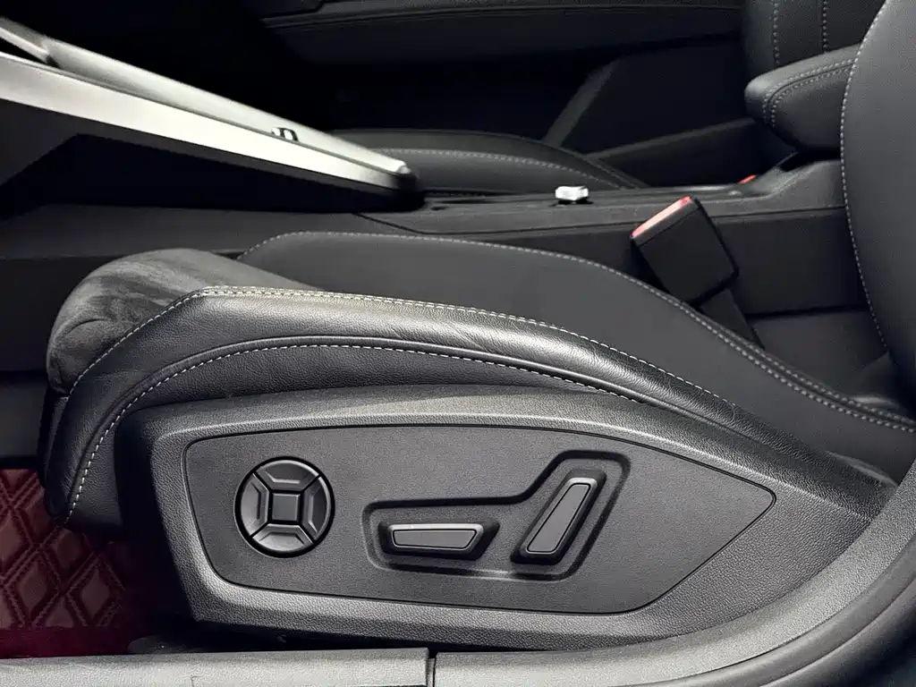 Audi A3 2023 — фото 22