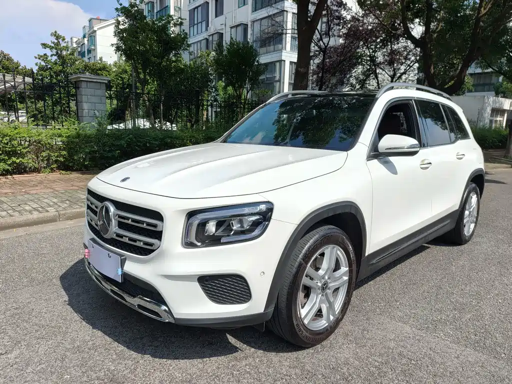 Mercedes-Benz GLB 2023
