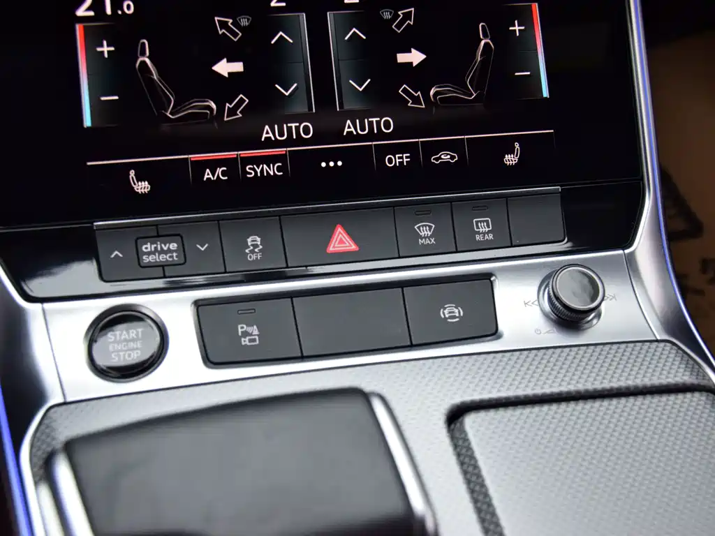 Audi A6L 2022 — фото 15