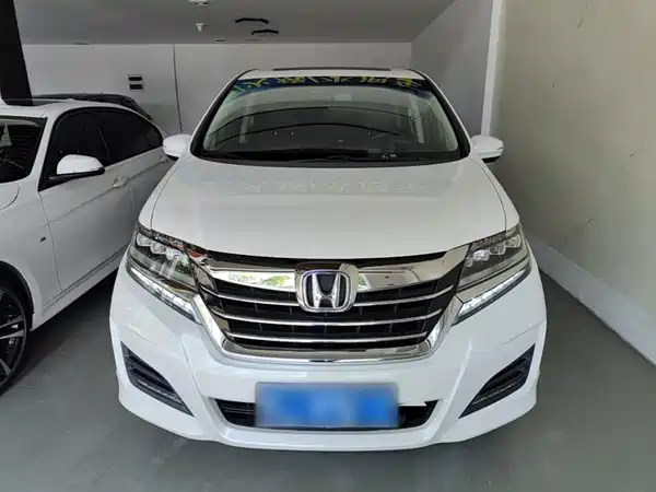 Honda Elysion 2016