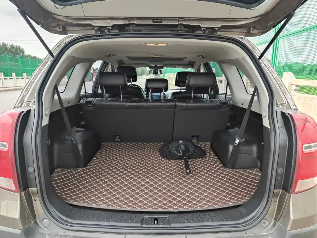 Chevrolet Captiva 2016 — фото 13