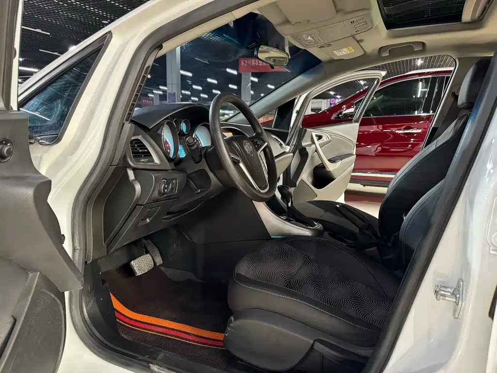 Buick Excelle 2014