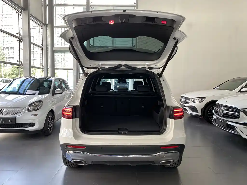 Mercedes-Benz GLB 2023 — фото 16