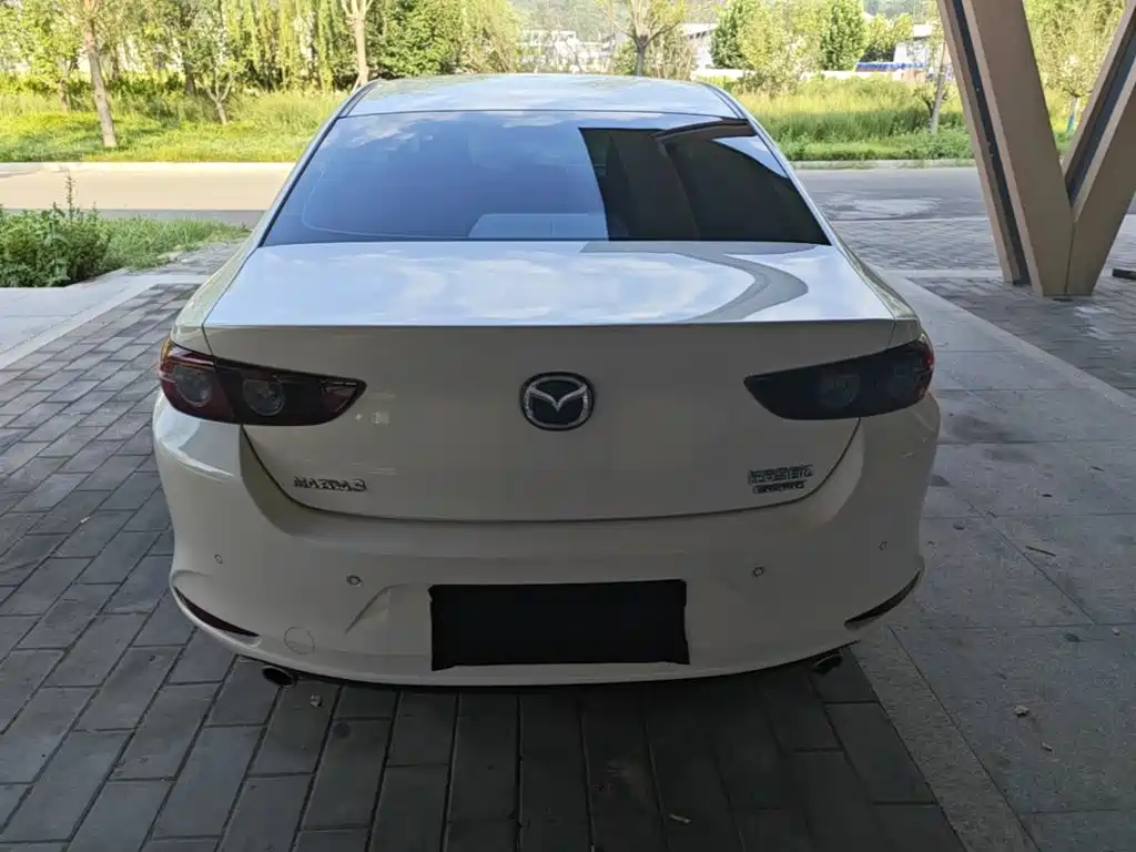 Mazda 3 Axela 2022