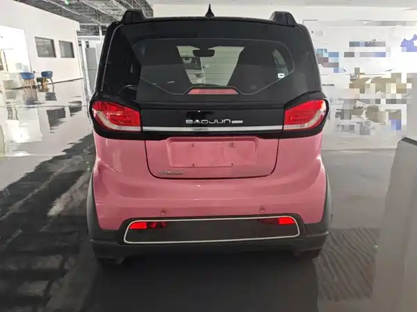 Baojun E100 2021