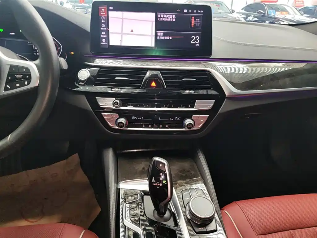 BMW 5 Series 2022 — фото 13