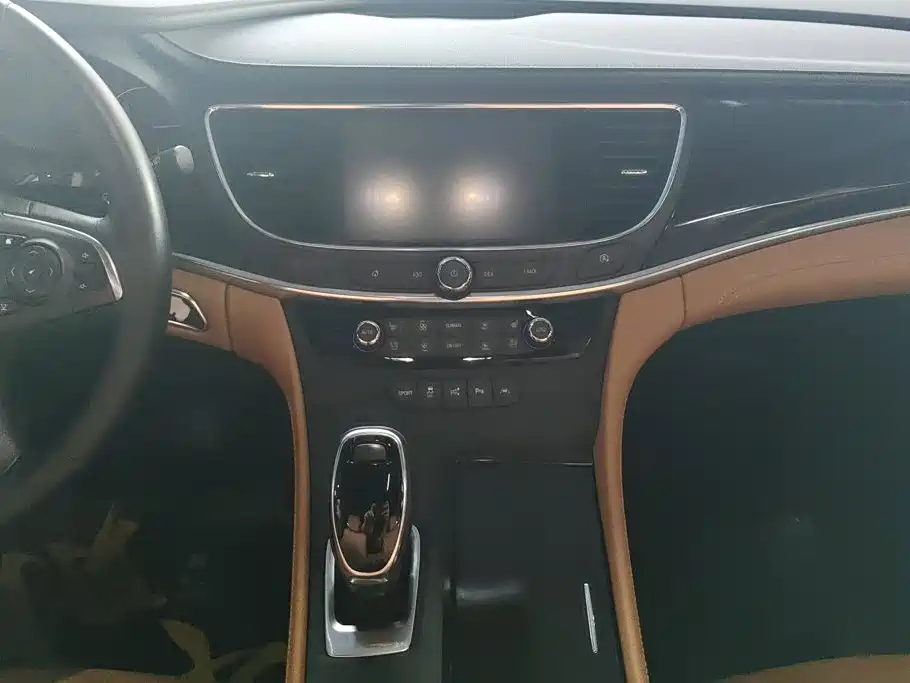 Buick LaCrosse 2018 — фото 13