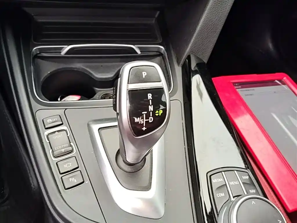 BMW 3 Series GT 2021 — фото 14
