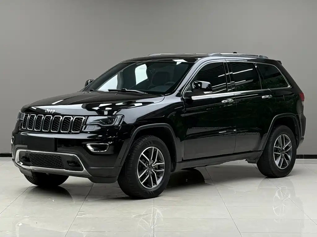 Jeep Grand Cherokee 2020 — фото 1