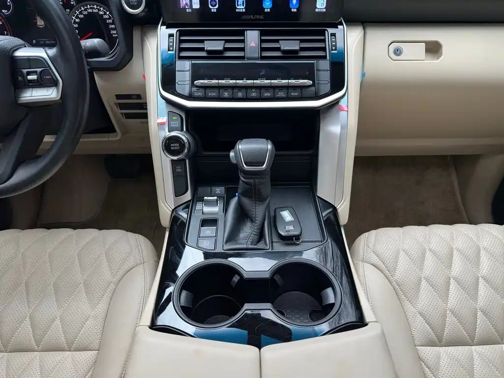Toyota Land Cruiser 2023 — фото 21