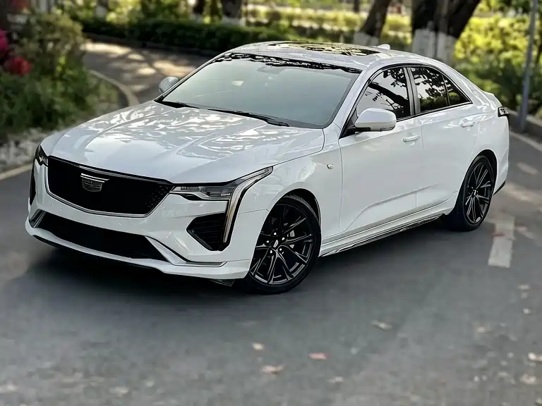 Cadillac CT4 2021 — фото 1