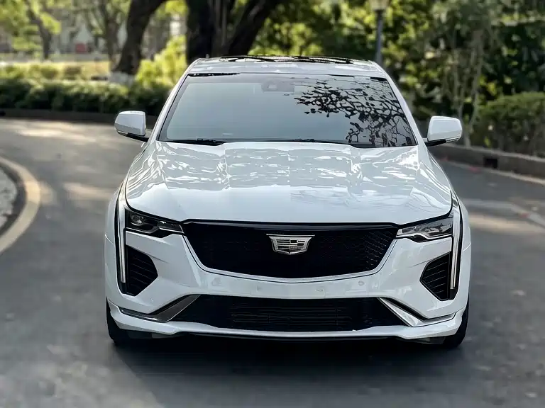 Cadillac CT4 2021 — фото 4