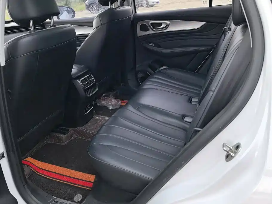 Roewe RX5 eMAX 2020 — фото 11
