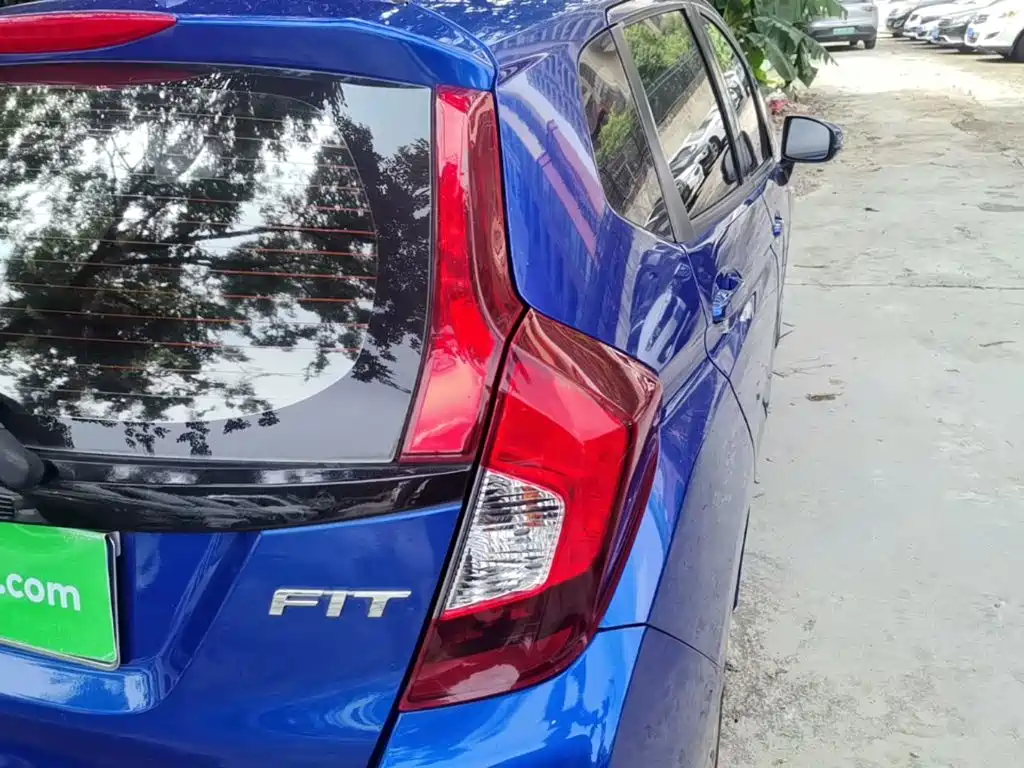 Honda Fit 2017 — фото 8