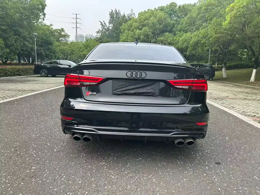Audi S3 2018 — фото 9