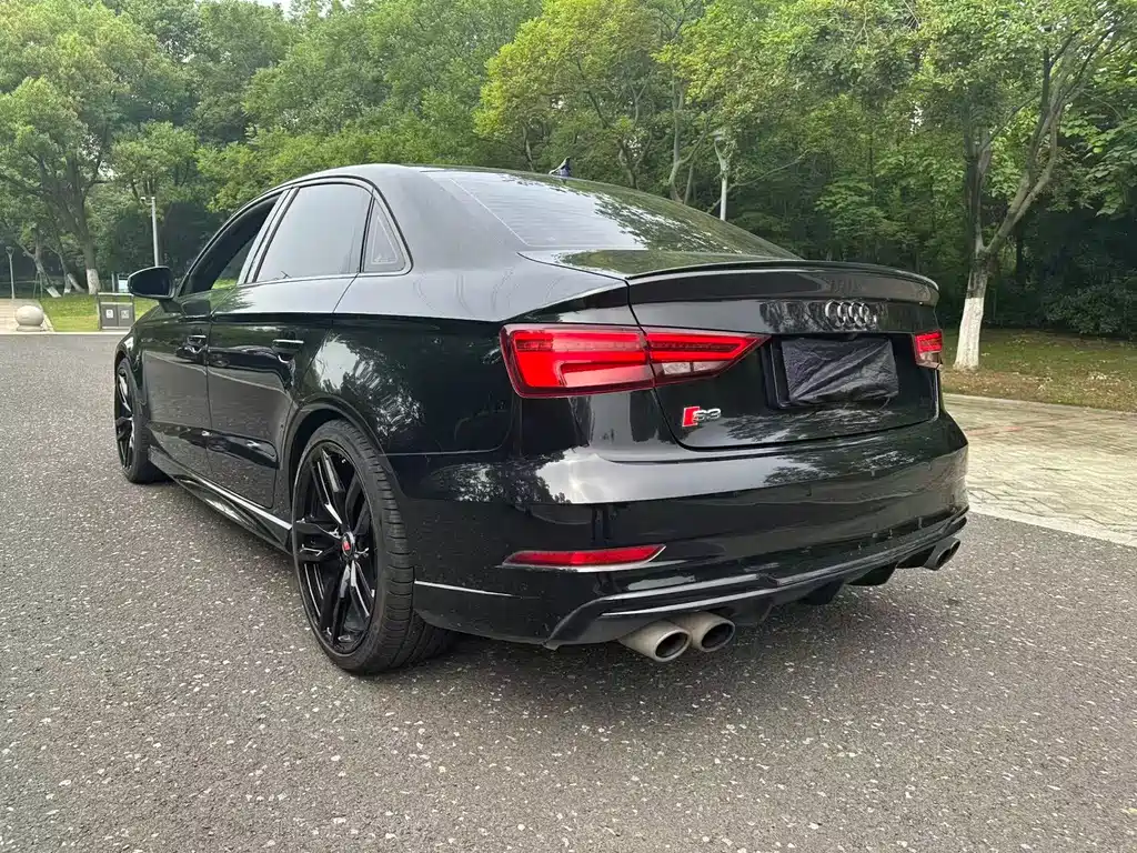 Audi S3 2018 — фото 10
