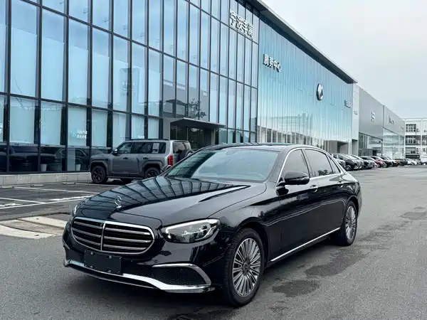 Mercedes-Benz E-Class 2023