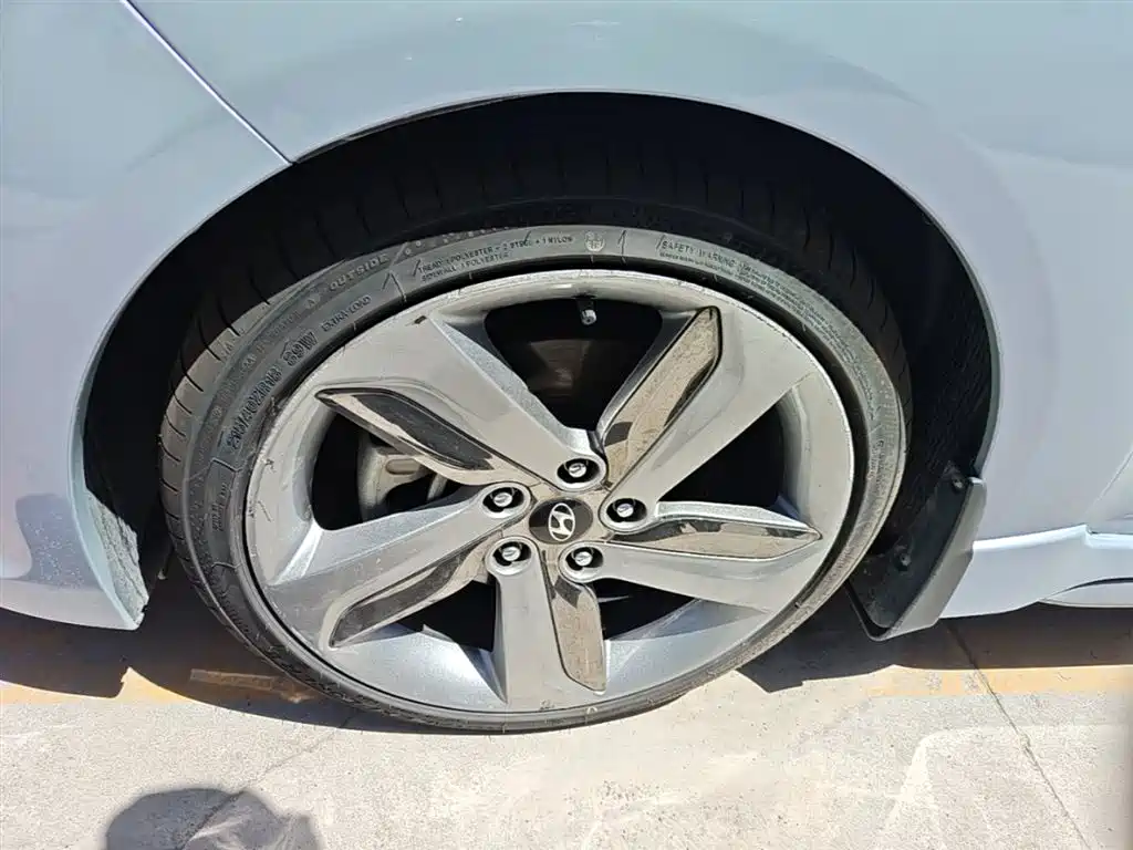 Hyundai Veloster 2015 — фото 23