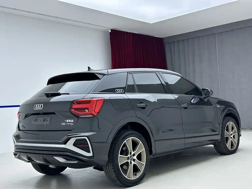 Audi Q2L 2022 — фото 6