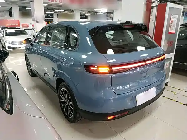 Leapmotor B10 2025