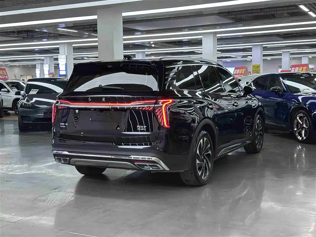 Hongqi HS7 PHEV 2025 — фото 13