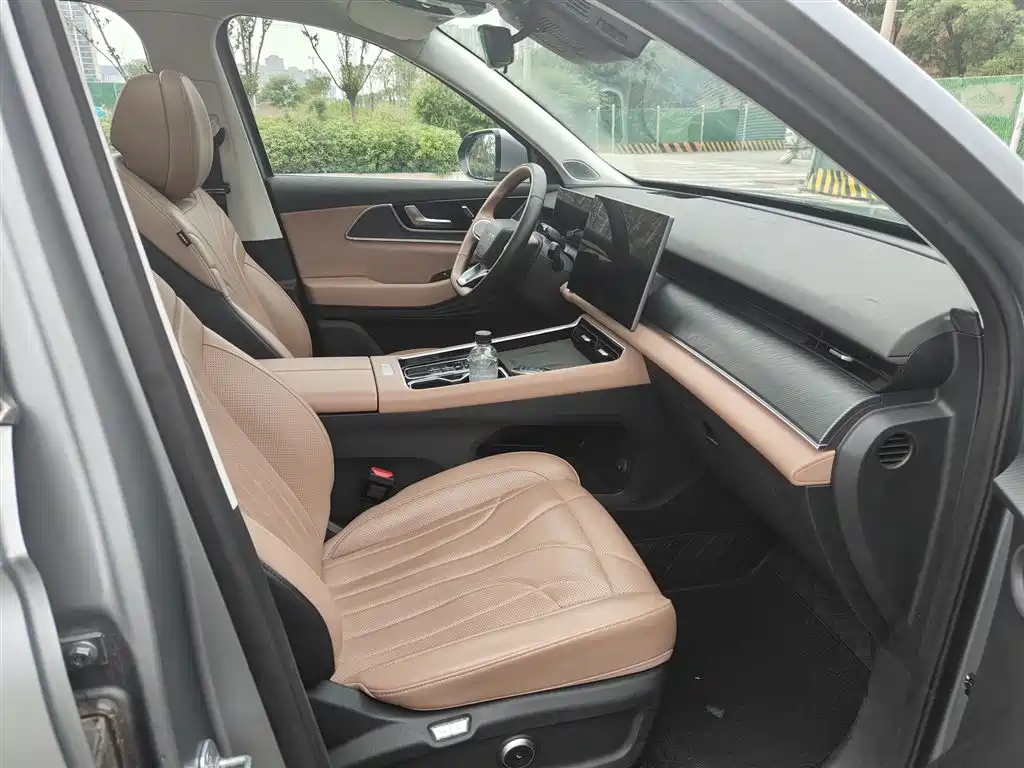 Chery Tiggo 8L 2024 — фото 18
