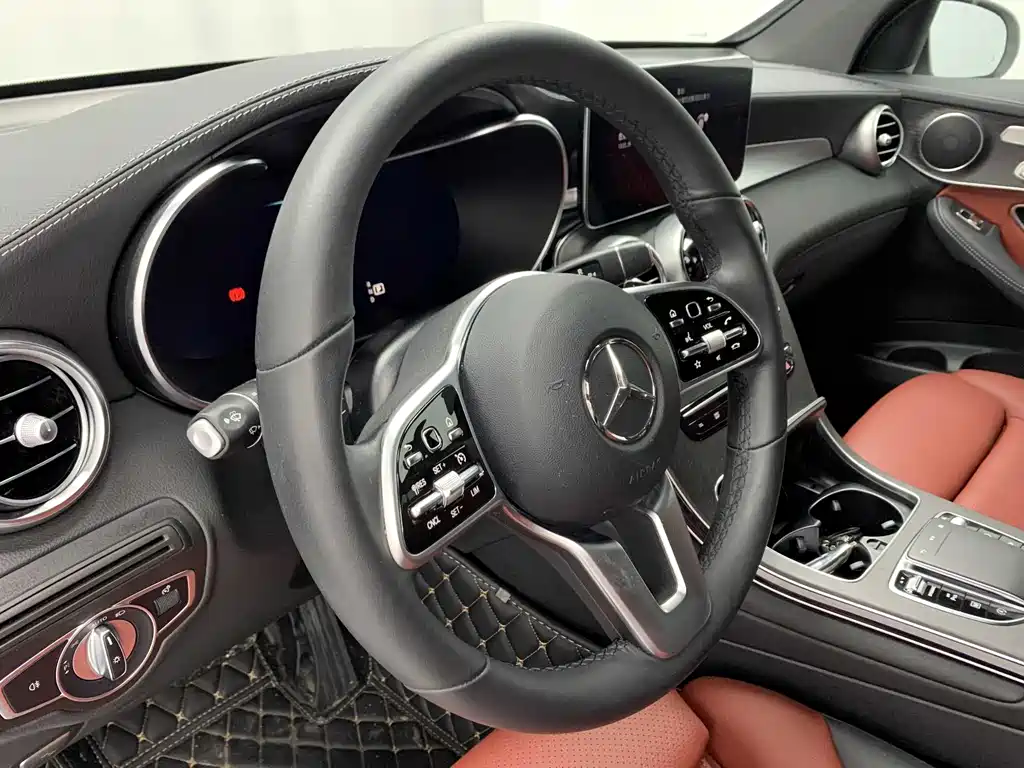 Mercedes-Benz GLC Coupe 2022 — фото 12