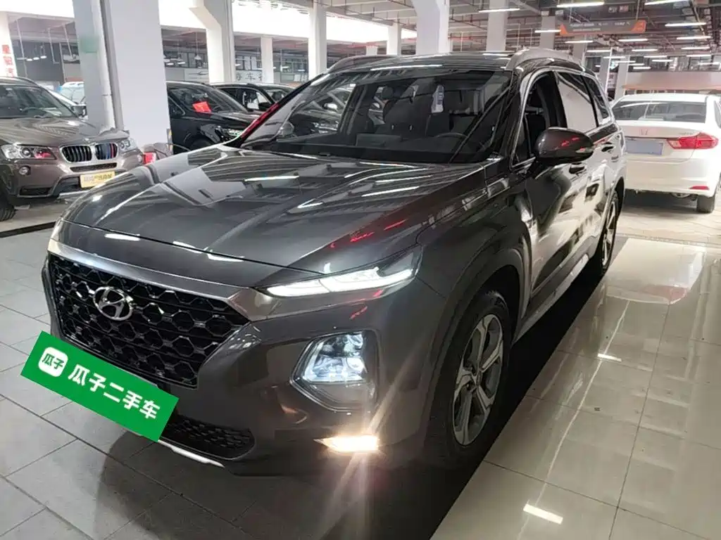 Hyundai Santa Fe 2019 — фото 1