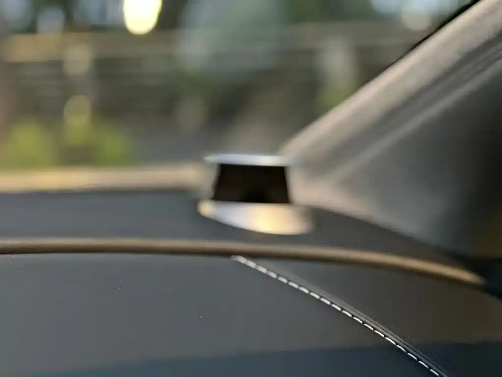 Aston Martin Rapide 2013 — фото 11