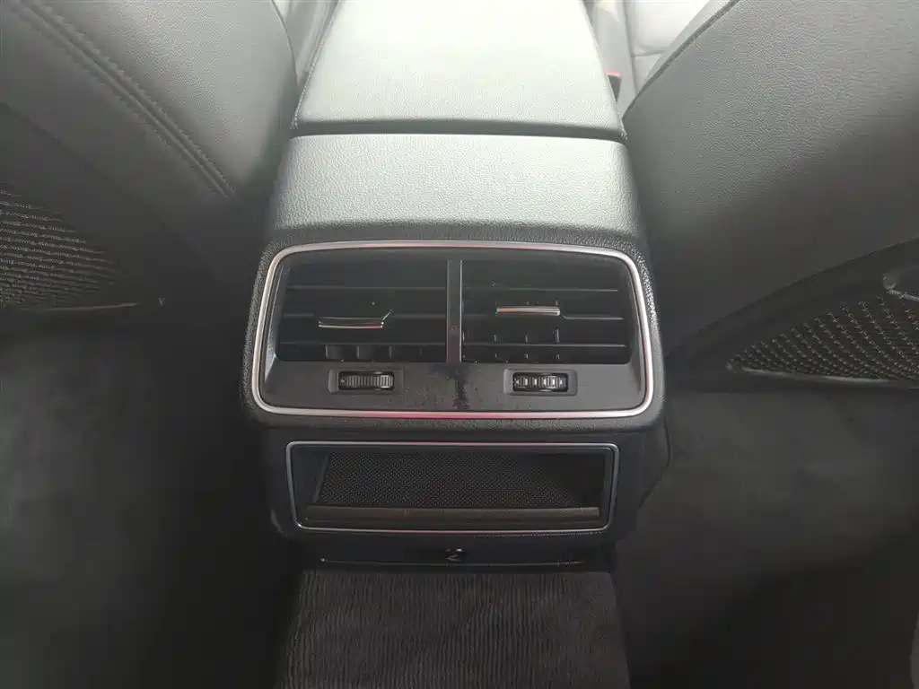 Audi A6 2021 — фото 14