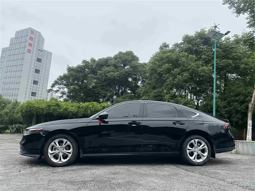 Honda Accord 2024 — фото 13