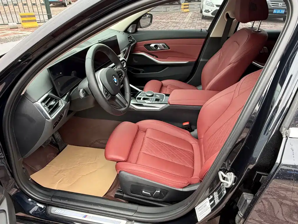 BMW 3 Series 2023 — фото 12